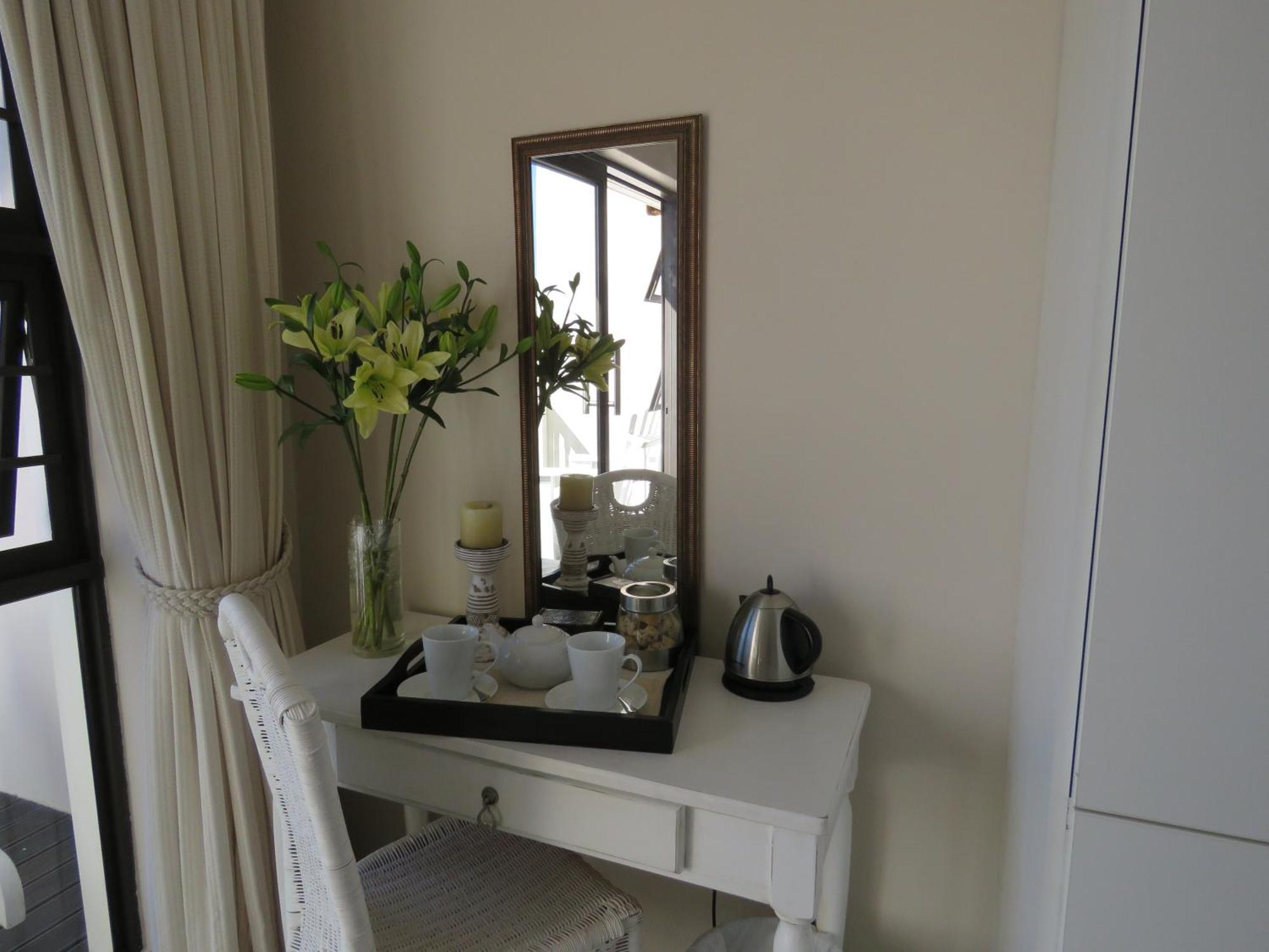 The Beach House Port Alfred Room photo